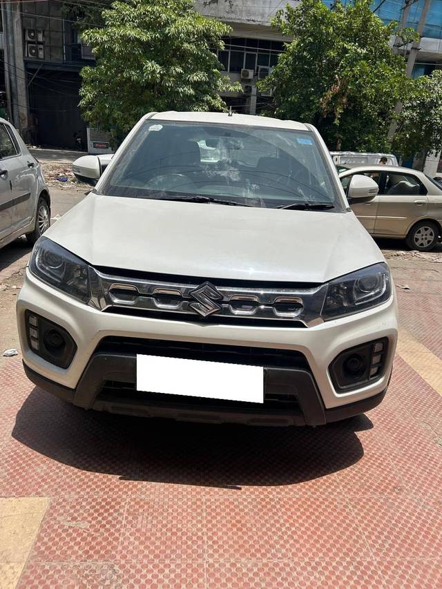 https://images10.gaadi.com/usedcar_image/4611846/original/processed_1b9a5c0e-0f15-4b45-8b95-d46c6afca7ff.jpg?imwidth=6402