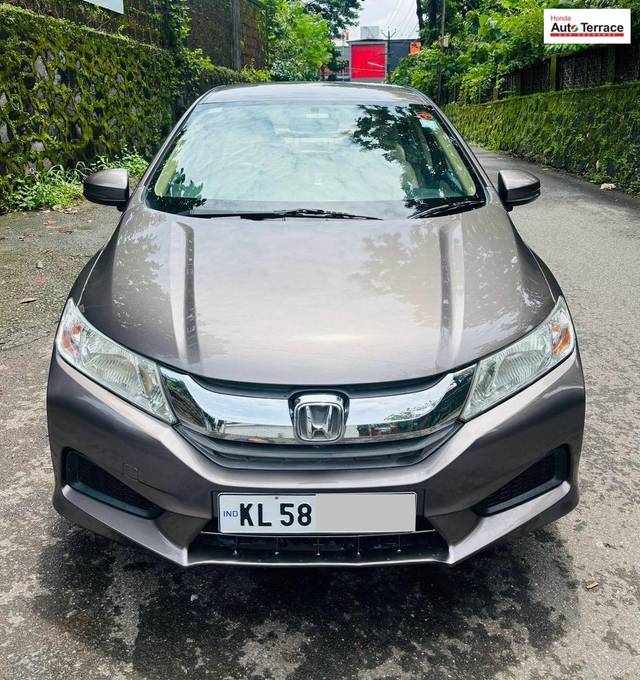 https://images10.gaadi.com/usedcar_image/4611858/original/24495e0ec3a2aa8611c1d175fef238d4.jpg?imwidth=6400