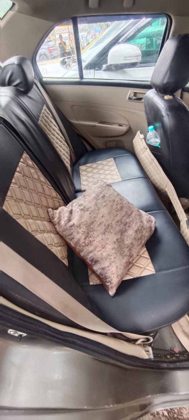 https://images10.gaadi.com/usedcar_image/4611872/original/47c72639a2e3e574a3d39034fc665c52.jpeg?imwidth=6401