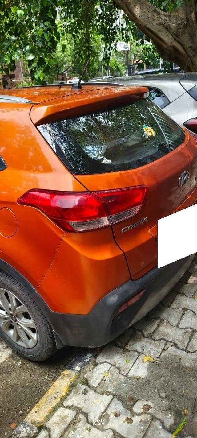 https://images10.gaadi.com/usedcar_image/4611888/original/processed_processed_88245344-85be-4c0a-8a71-4279e9375dfb.jpg?imwidth=6400