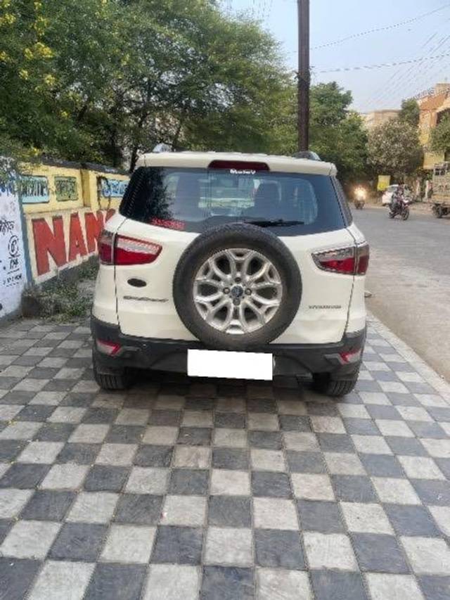 https://images10.gaadi.com/usedcar_image/4611908/original/processed_4a4d713e-4a15-40ec-9417-390d81afed3c.jpeg?imwidth=6402