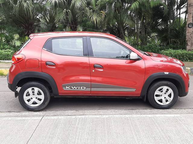 https://images10.gaadi.com/usedcar_image/4611915/original/processed_d03c091fcf401f5a523d800fa777bf76.jpg?imwidth=6401