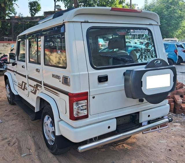 https://images10.gaadi.com/usedcar_image/4611929/original/processed_53da699cc7a842a8a1e709edef2a9a9c.jpg?imwidth=6402