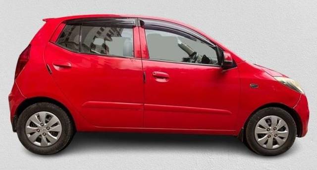 https://images10.gaadi.com/usedcar_image/4611936/original/processed_bd5be1cd8ea52067c28488e1d15b65c5.jpg?imwidth=6401
