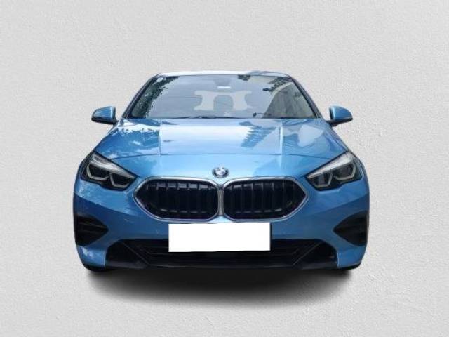 https://images10.gaadi.com/usedcar_image/4611943/original/processed_b0c0fd6dae466e4eb664c51ba72727ab.jpg?imwidth=6402