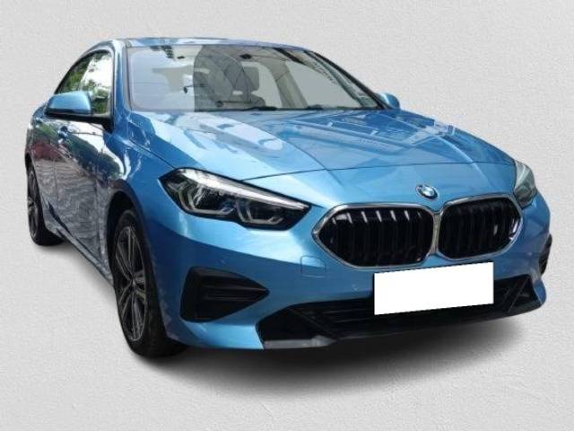 https://images10.gaadi.com/usedcar_image/4611943/original/processed_dbb8b529c3032eea4f49f7a74bab16b8.jpg?imwidth=6400