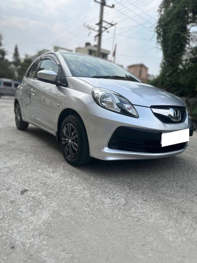 https://images10.gaadi.com/usedcar_image/4611947/original/processed_82087de26a8aa2ad99e75bfe27f111f3.jpg?imwidth=6400