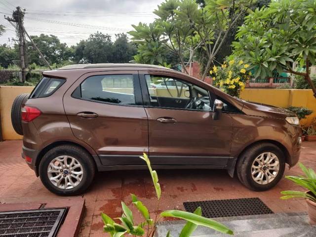 https://images10.gaadi.com/usedcar_image/4611973/original/processed_b2ae4a49-c22a-48a8-b137-4909d26c2f8c.jpg?imwidth=6401