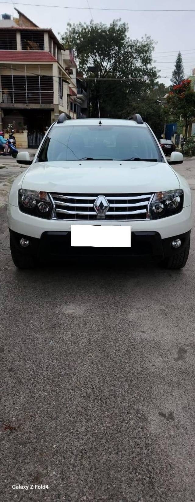 https://images10.gaadi.com/usedcar_image/4612007/original/processed_13d31ce027671388c592bda5673893a8.jpg?imwidth=6402