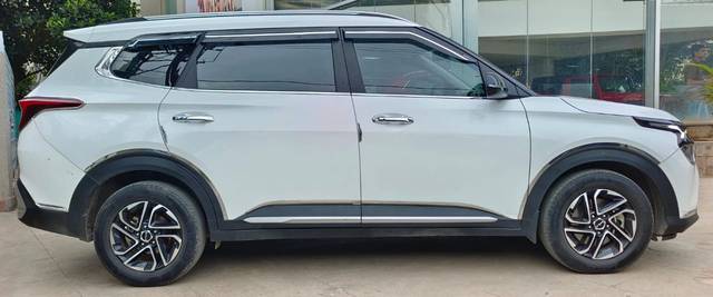 https://images10.gaadi.com/usedcar_image/4612026/original/8441ff3e2041490ca20a735f026ad241.jpeg?imwidth=6401