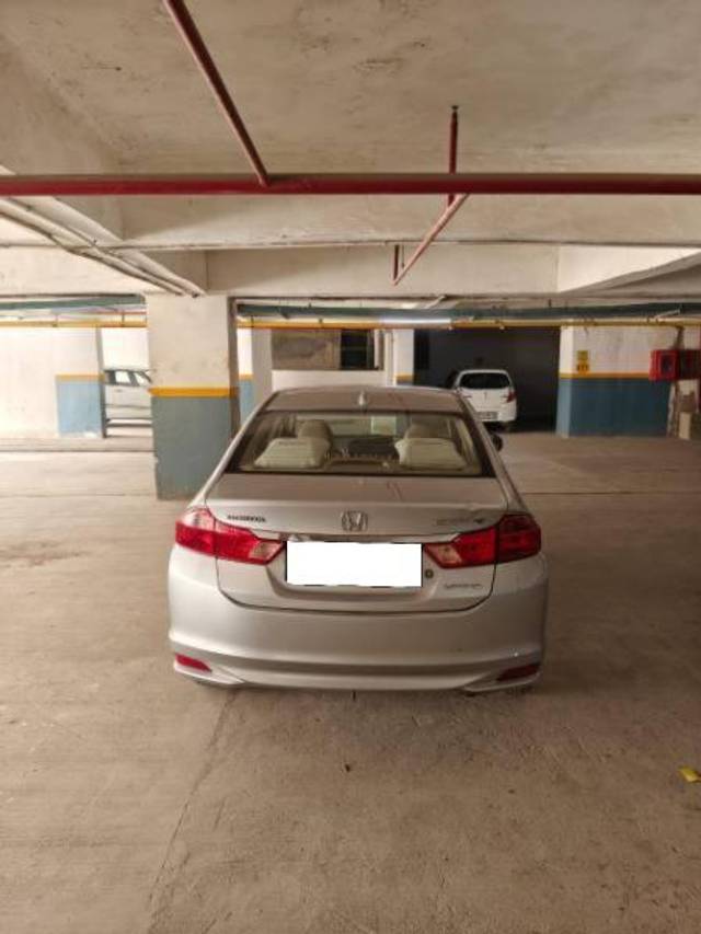 https://images10.gaadi.com/usedcar_image/4612027/original/processed_30876de8-ff44-4966-9823-c877ab198bdd.jpg?imwidth=6402
