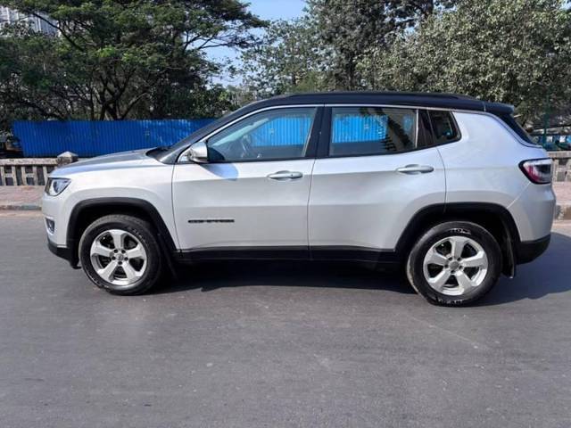 https://images10.gaadi.com/usedcar_image/4612040/original/processed_20a50549b0a6d0cbcabdda864a28bb0e.jpeg?imwidth=6402