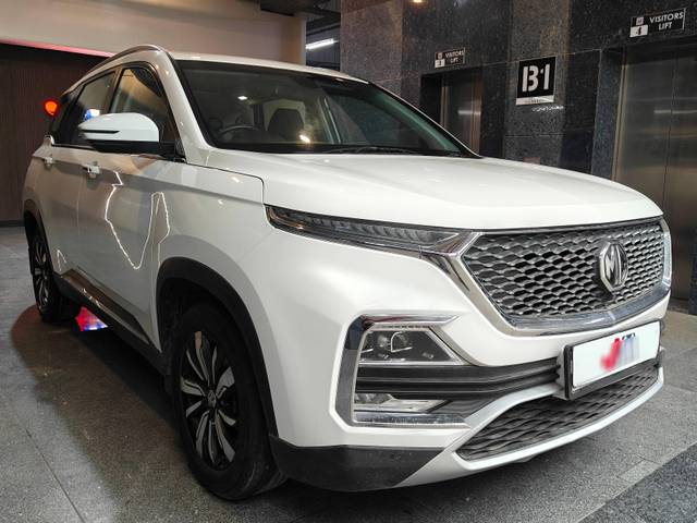 https://images10.gaadi.com/usedcar_image/4612046/original/processed_388797c7c5826cb908f4ae7ae3bc6349.jpg?imwidth=6400