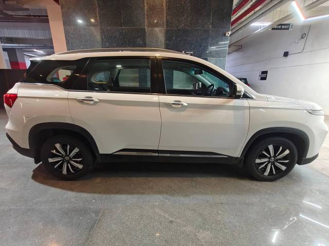 https://images10.gaadi.com/usedcar_image/4612046/original/processed_4c0453243969c611e32fe36519b720df.jpg?imwidth=6401
