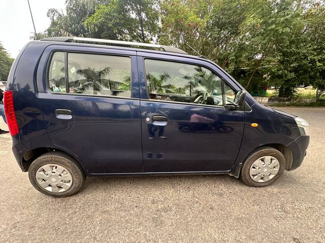 https://images10.gaadi.com/usedcar_image/4612070/original/0a69077b4e5b308c7bbc7375b48b5662.jpg?imwidth=6401