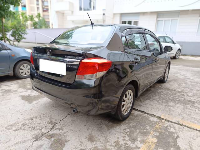 https://images10.gaadi.com/usedcar_image/4612071/original/processed_95d7b1dee5270e91f5f4792a421ef1e1.jpg?imwidth=6402