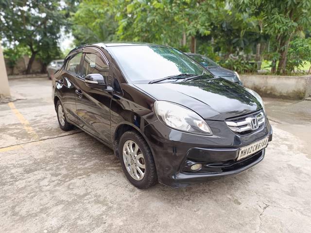 https://images10.gaadi.com/usedcar_image/4612071/original/processed_c6df2110e3c23cdb7ccd97ce13f2174a.jpg?imwidth=6400