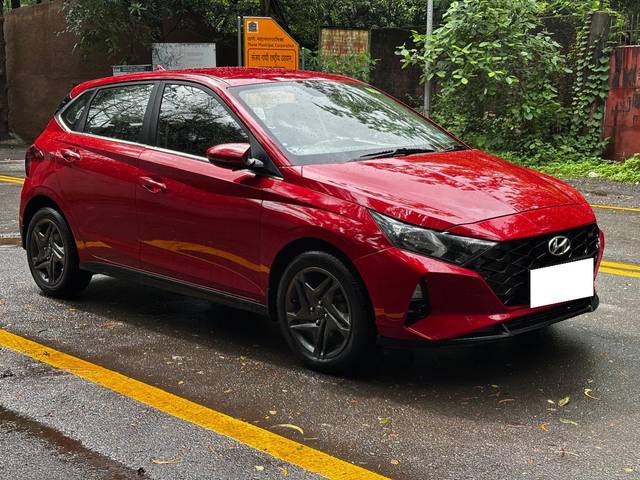 https://images10.gaadi.com/usedcar_image/4612077/original/processed_bca016bb70a2b861fb0f9a9274902990.jpg?imwidth=6400