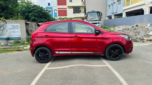 https://images10.gaadi.com/usedcar_image/4612078/original/processed_e228bd12737d3f7ebef0990d97724862.jpg?imwidth=6401