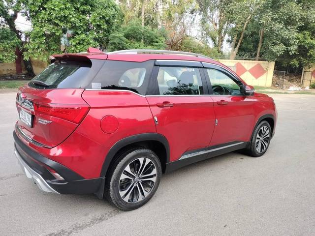 https://images10.gaadi.com/usedcar_image/4612079/original/processed_047a7f1e06618970f30fd822b6c9d26f.jpg?imwidth=6402