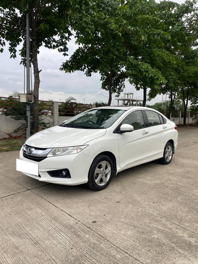 https://images10.gaadi.com/usedcar_image/4612095/original/processed_08914050ac12fd2b4edeef37b8488b10.jpg?imwidth=6402