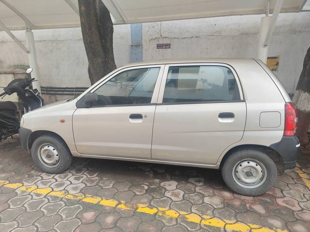 https://images10.gaadi.com/usedcar_image/4612107/original/processed_0e27b2b8-af6c-43f4-a6c2-9def53c140cd.jpg?imwidth=6400