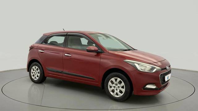 https://images10.gaadi.com/usedcar_image/4612140/original/0639cf6d7217f275aced6726f5342760.jpg?imwidth=6400