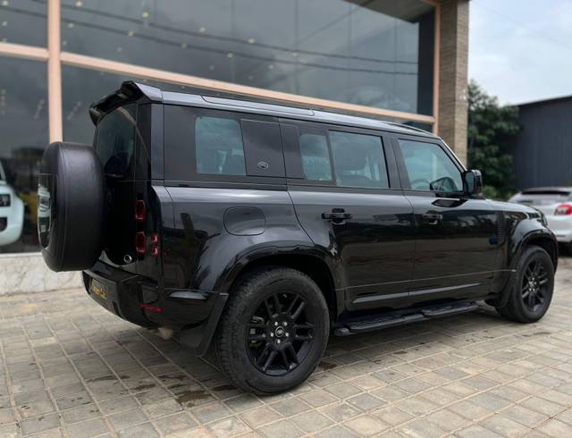 https://images10.gaadi.com/usedcar_image/4612141/original/processed_2aa30d22dea3b9f2c0869e441e5d9739.jpg?imwidth=6401