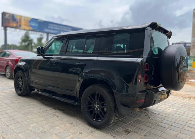 https://images10.gaadi.com/usedcar_image/4612141/original/processed_fe2b09ed66dfb101b1900f2753afc3a4.jpg?imwidth=6402