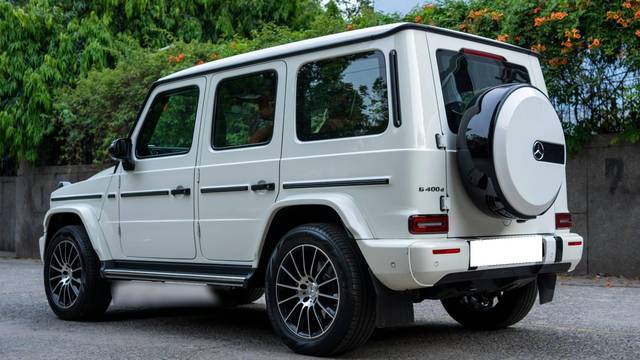 https://images10.gaadi.com/usedcar_image/4612150/original/processed_bd0f381d2a8e49bbddcbb19af87622c3.jpg?imwidth=6402
