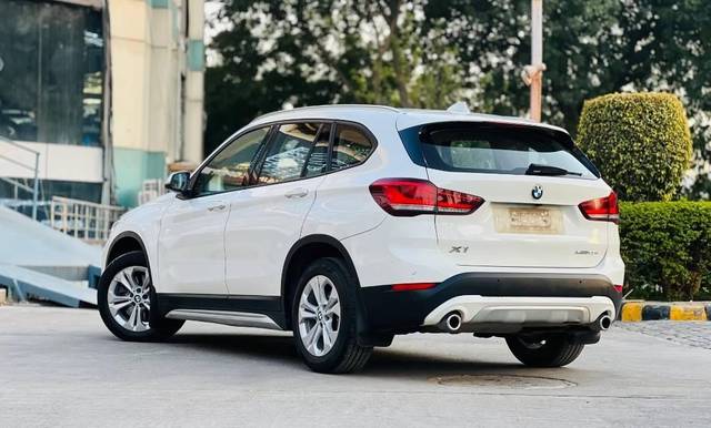 https://images10.gaadi.com/usedcar_image/4612155/original/processed_4df36cd299287bb89422d70c64c5a9c4.jpg?imwidth=6402