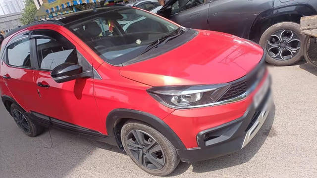 https://images10.gaadi.com/usedcar_image/4612189/original/b3de7352-27cd-4f1b-9277-e1d2165a0ea0.png?imwidth=6400