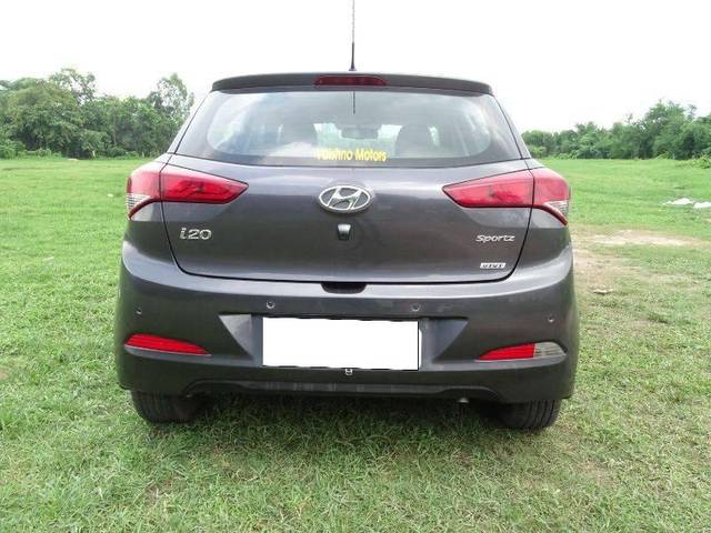 https://images10.gaadi.com/usedcar_image/4612198/original/processed_c8608f09cecfc9c767a4ae0c351b1789.jpg?imwidth=6401