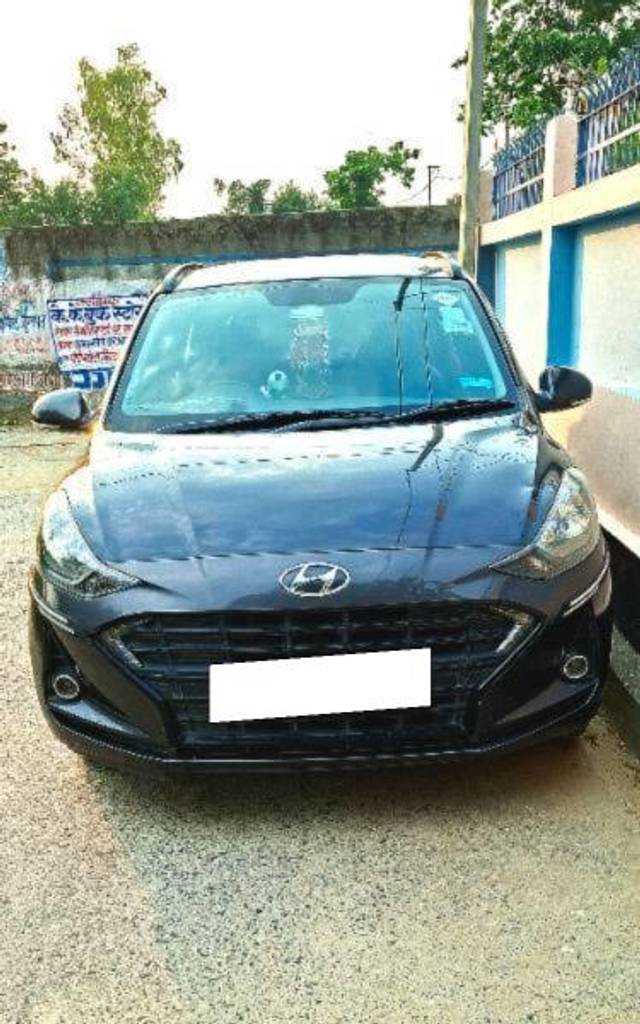 https://images10.gaadi.com/usedcar_image/4612207/original/processed_1052bf19-4a5a-4072-b674-6e3d8e48d36c.jpg?imwidth=6400