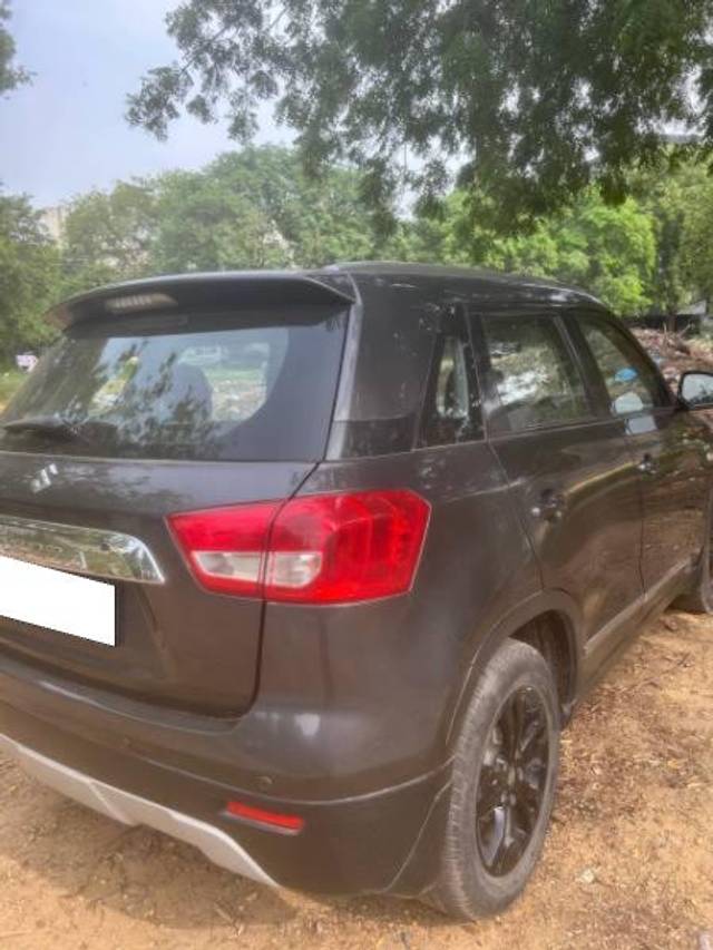 https://images10.gaadi.com/usedcar_image/4612262/original/processed_49ddc542-dfea-4fae-bc03-7460a3f6d44e.jpg?imwidth=6400