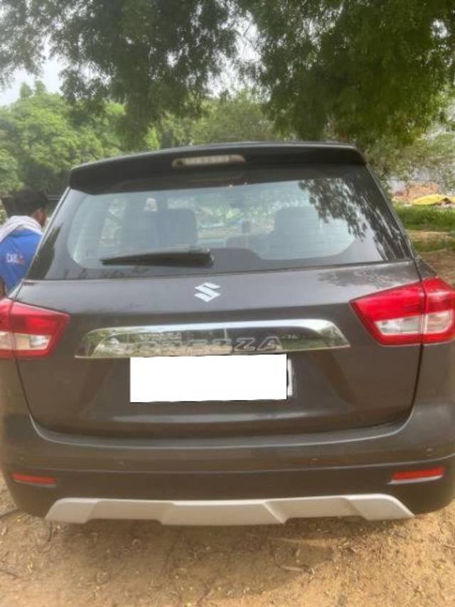 https://images10.gaadi.com/usedcar_image/4612262/original/processed_5007447c-e083-43f3-b70e-0002cfb7422f.jpg?imwidth=6402