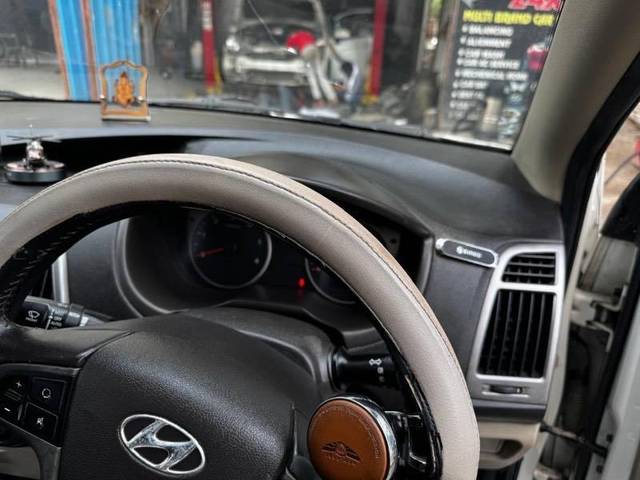 https://images10.gaadi.com/usedcar_image/4612285/original/processed_1e76bf8e-2d90-4b9d-ad67-f4a8a5d2e4cb.jpeg?imwidth=6402