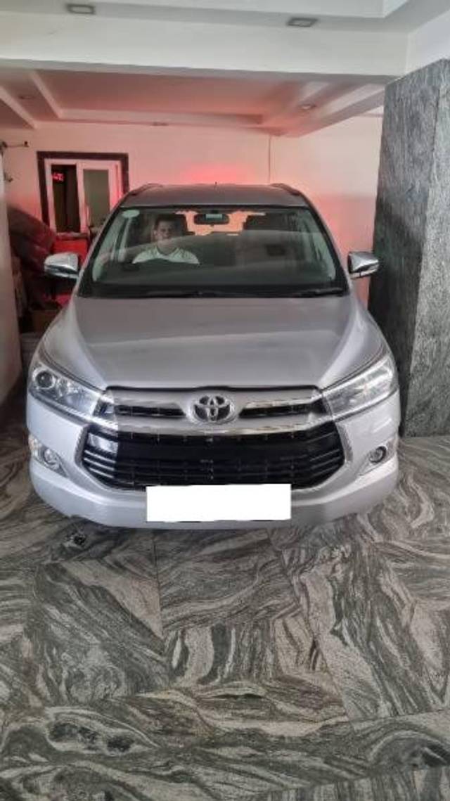 https://images10.gaadi.com/usedcar_image/4612306/original/processed_5297ed57-00ec-416a-9972-48962b5f9c1d.jpeg?imwidth=6401