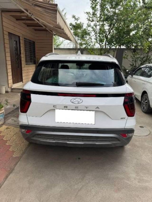 https://images10.gaadi.com/usedcar_image/4612312/original/processed_392befe5-a704-4ee0-b7b7-1b368f278d5a.jpeg?imwidth=6401