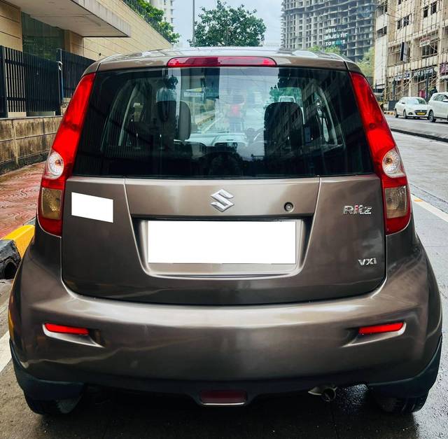 https://images10.gaadi.com/usedcar_image/4612319/original/processed_df213a6380c8ce0a3e0d30d088bfc703.jpg?imwidth=6402