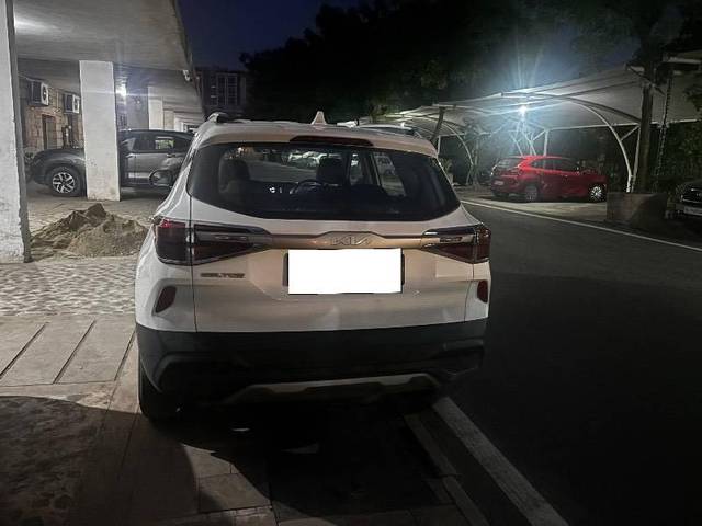 https://images10.gaadi.com/usedcar_image/4612352/original/processed_4c79abc1-9a5b-4e38-91e0-195bbd69edb2.jpeg?imwidth=6401