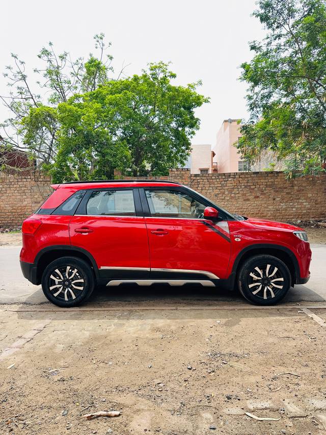 https://images10.gaadi.com/usedcar_image/4612354/original/processed_c7e5779b-de46-4470-b657-df01a1f758c0.jpg?imwidth=6401