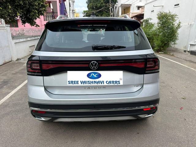 https://images10.gaadi.com/usedcar_image/4612360/original/processed_14d0e595ba10c3f5c55f97a80394e905.jpg?imwidth=6402