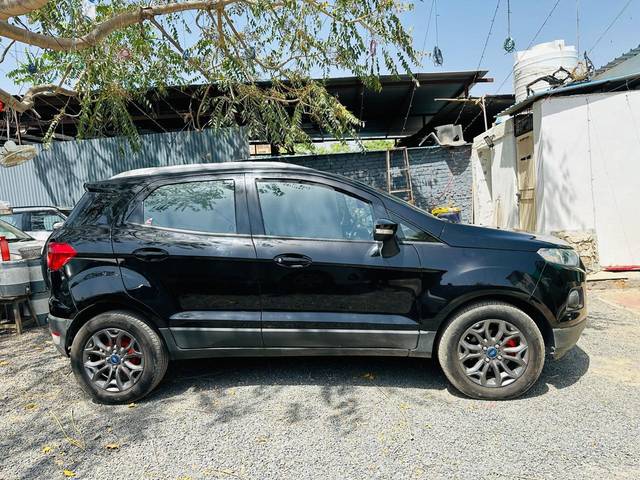 https://images10.gaadi.com/usedcar_image/4612364/original/processed_3ef39817-221c-428a-bee6-30fac076266a.jpg?imwidth=6401
