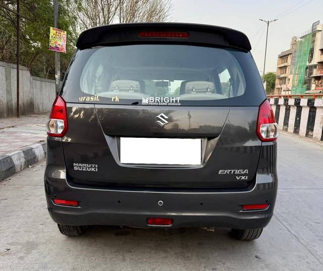 https://images10.gaadi.com/usedcar_image/4612367/original/processed_71eaab984a77fbb6ca69e3983fb3ee2c.jpg?imwidth=6402