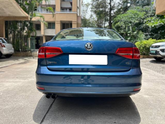https://images10.gaadi.com/usedcar_image/4612399/original/processed_26fcb0a782df602c11a58d9875d96594.jpg?imwidth=6401
