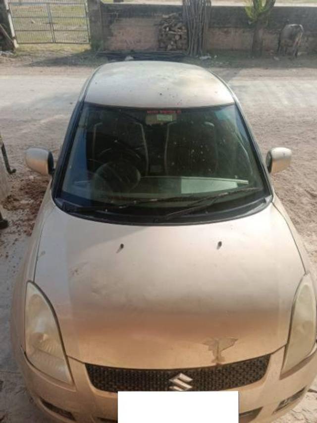 https://images10.gaadi.com/usedcar_image/4612447/original/processed_f332d000-bf27-43be-838b-946f983eb918.jpg?imwidth=6400
