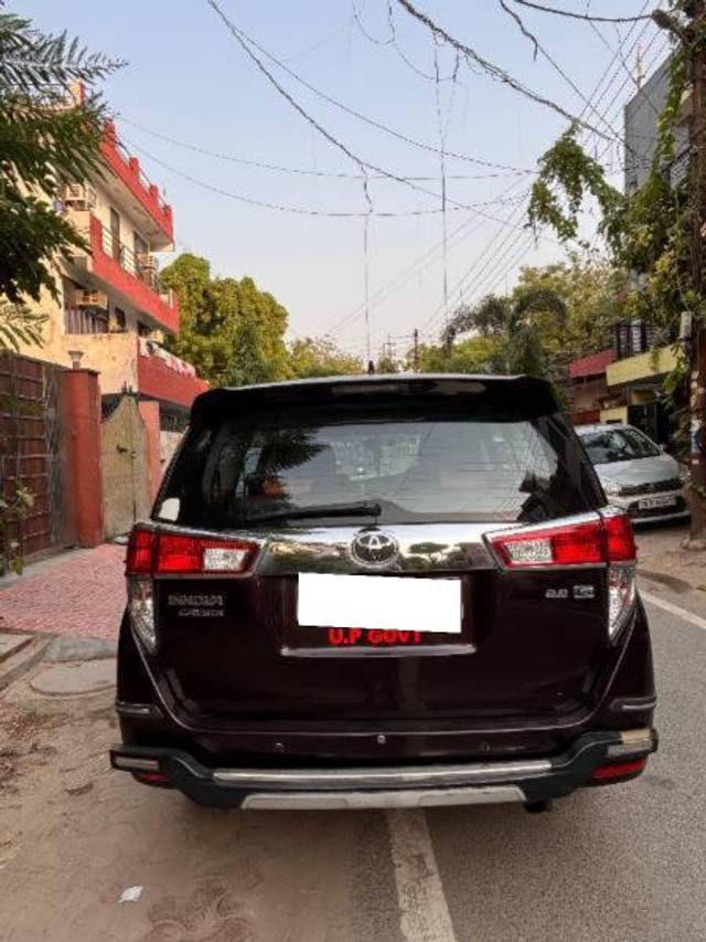 https://images10.gaadi.com/usedcar_image/4612453/original/processed_4365a623-6dd6-476c-9f9b-adecb0e9540b.jpeg?imwidth=6402