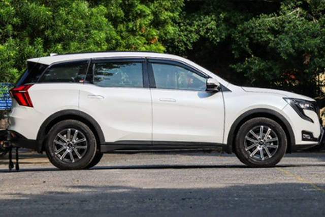 https://images10.gaadi.com/usedcar_image/4612458/original/5cb25351caa1b271f33a2d67da754efa.jpg?imwidth=6402
