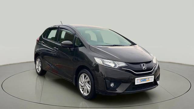 https://images10.gaadi.com/usedcar_image/4612460/original/9ea79948efc49caf09b6a68fe26a04fe.jpg?imwidth=6400